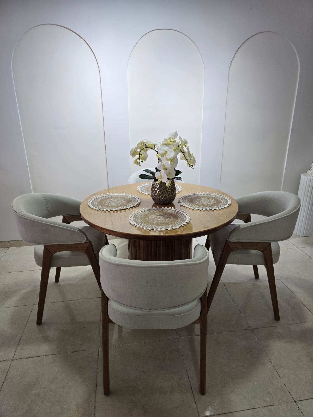 Comedor Redondo lujo 4 puestos 001